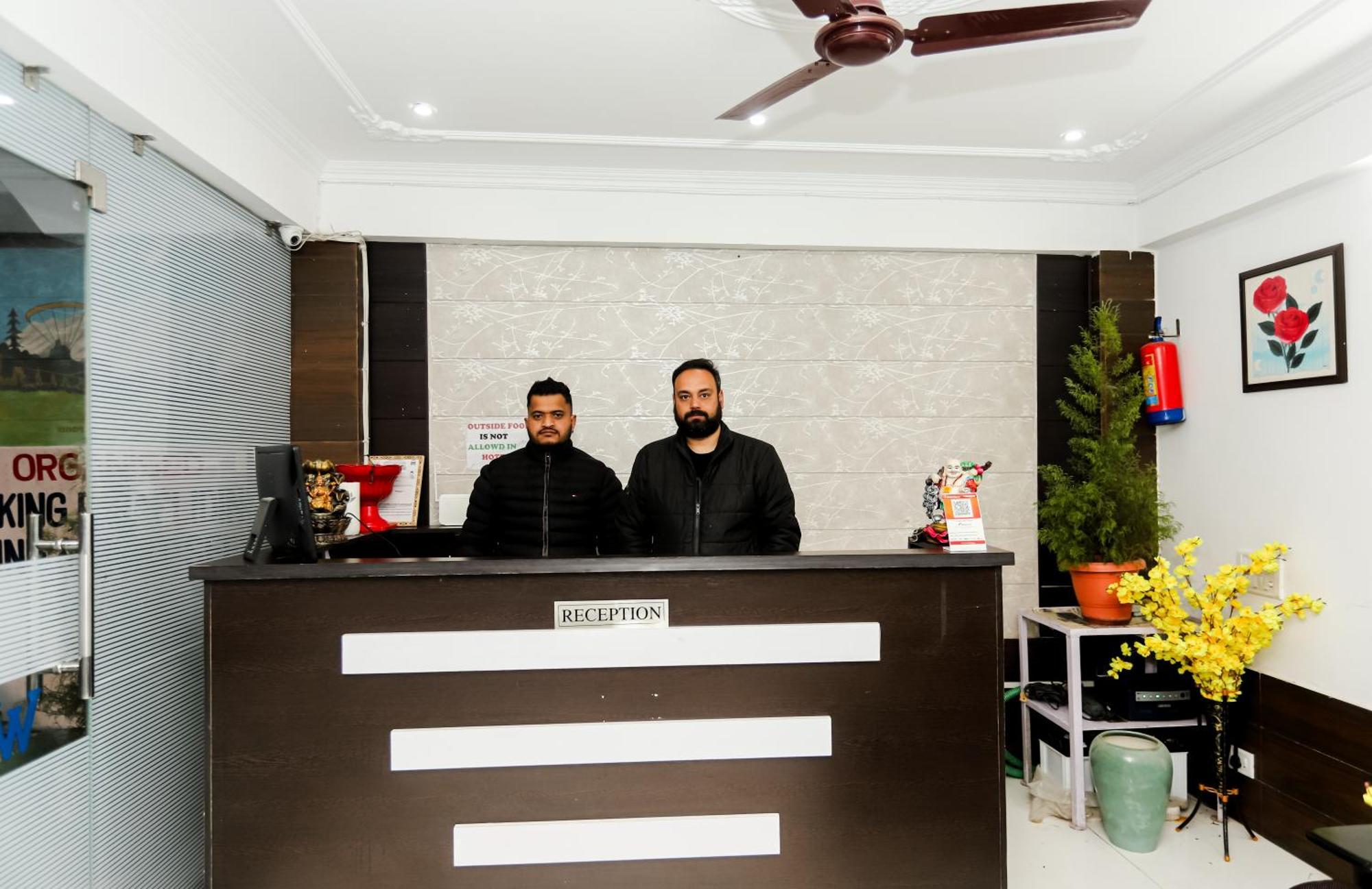 Hotel Mirage Grand McLeod Ganj Zewnętrze zdjęcie