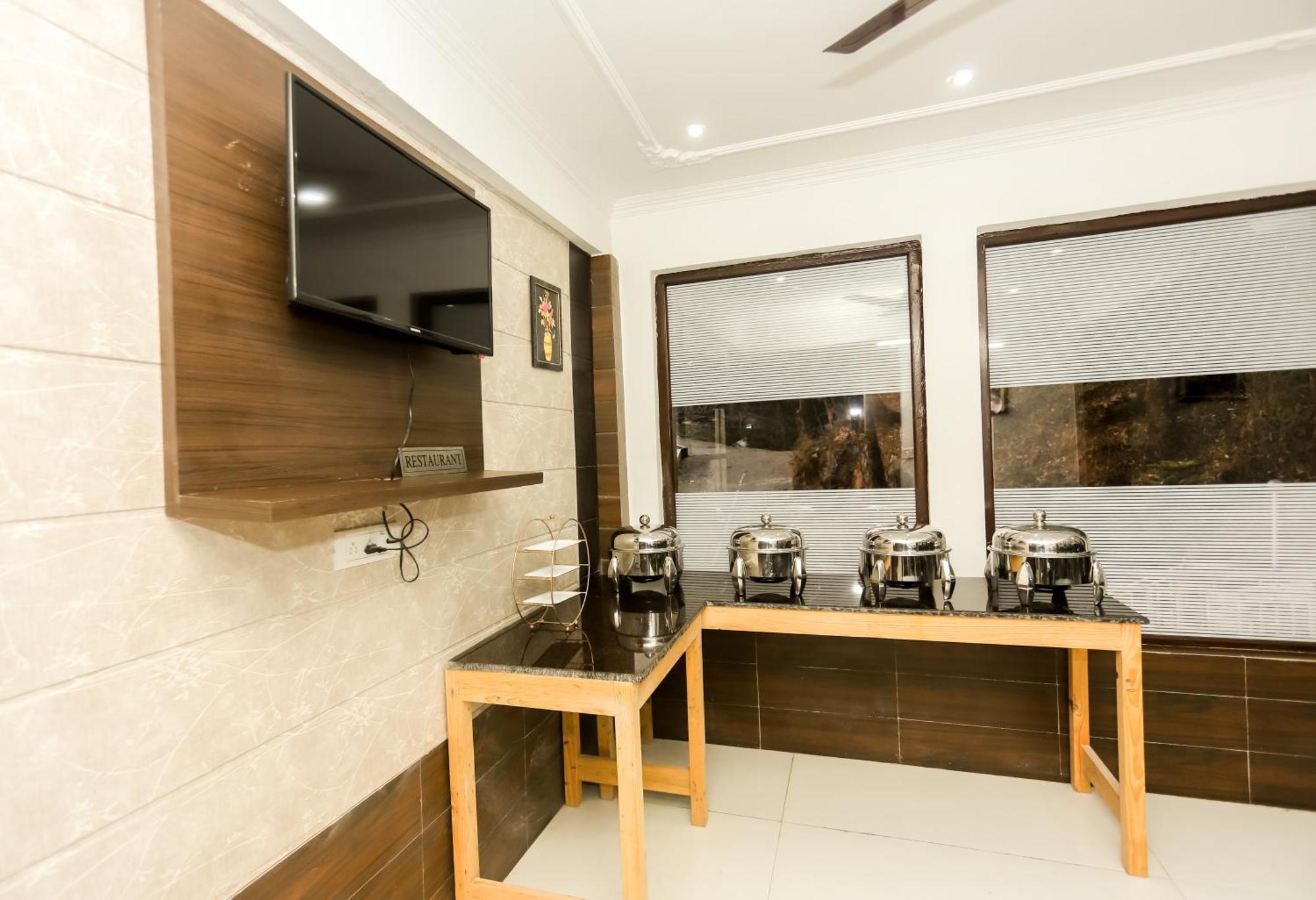 Hotel Mirage Grand McLeod Ganj Zewnętrze zdjęcie