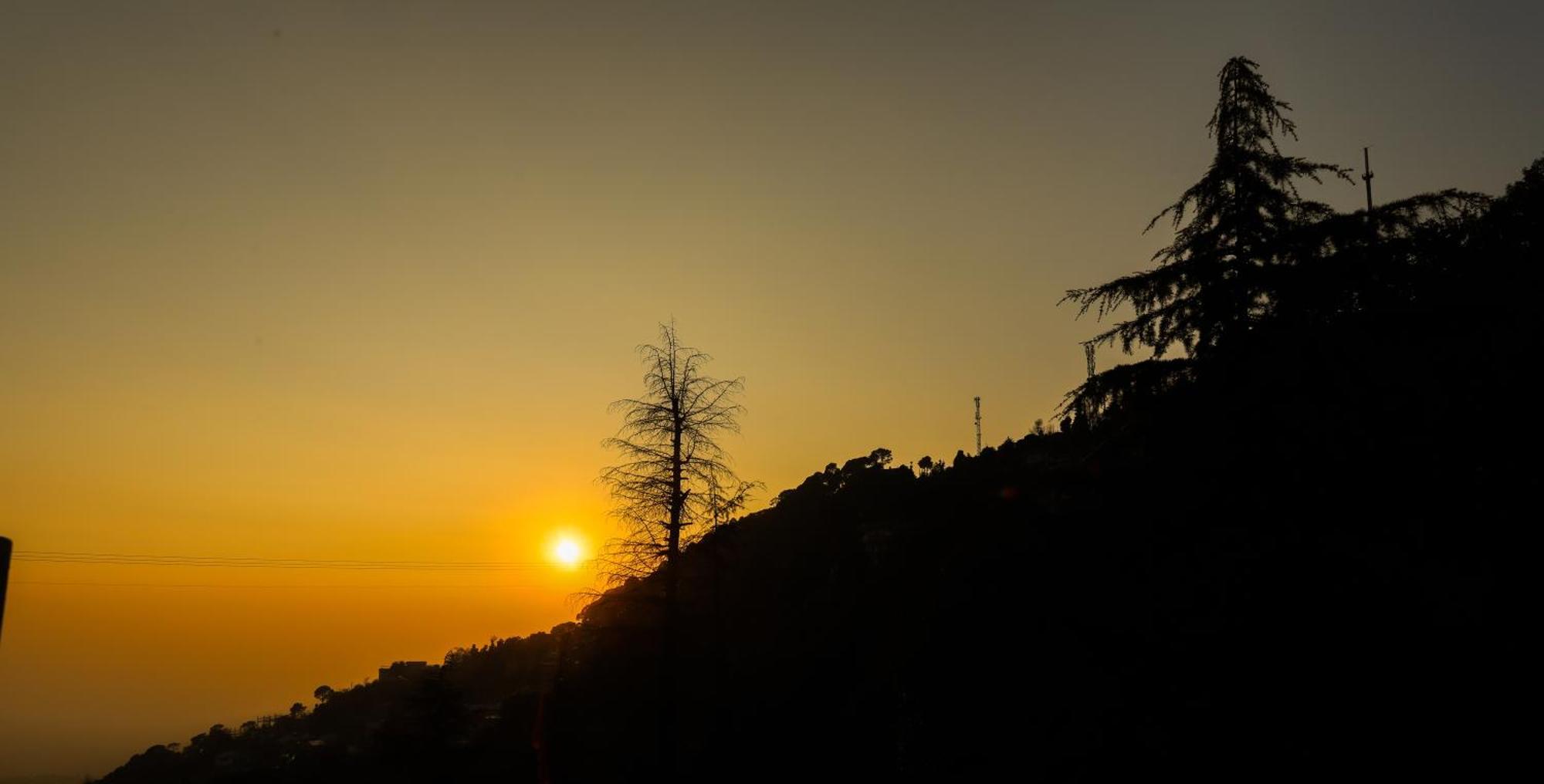 Hotel Mirage Grand McLeod Ganj Zewnętrze zdjęcie